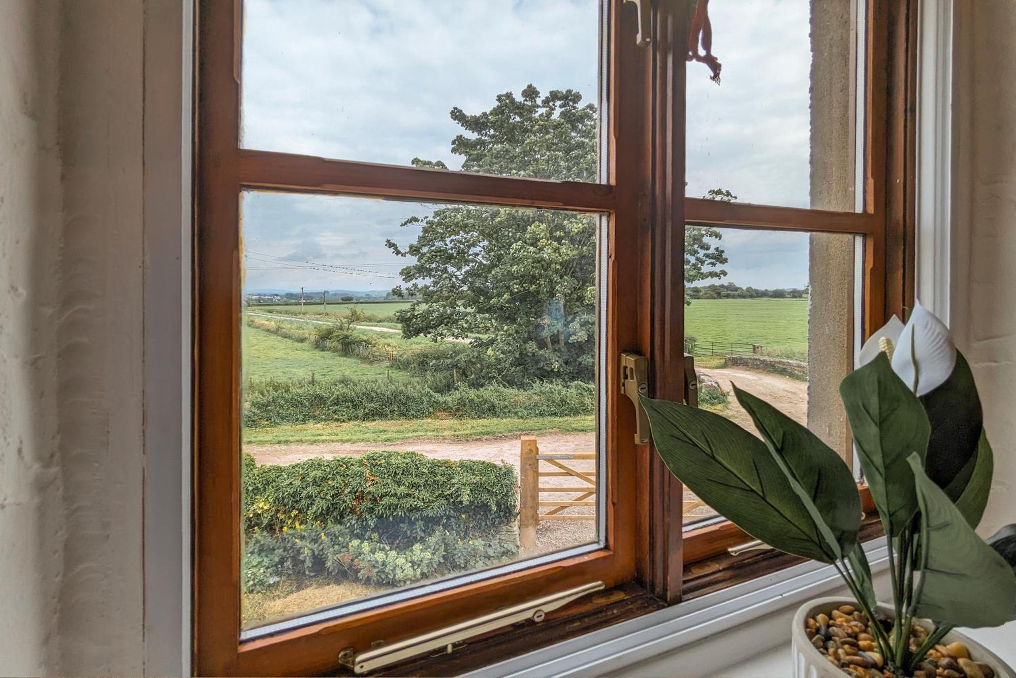 The Gilpin Farmhouse, Lake District Getaway Levens Екстер'єр фото