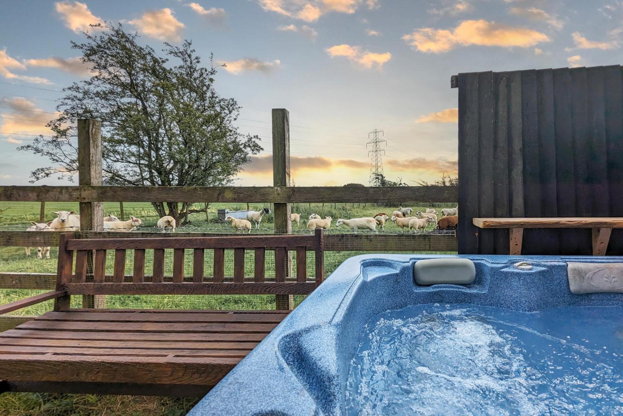 The Gilpin Farmhouse, Lake District Getaway Levens Екстер'єр фото